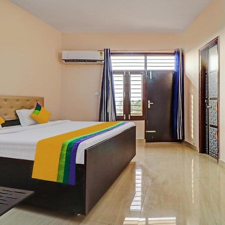 Itsy By Treebo - Divine Inn Chandīgarh المظهر الخارجي الصورة