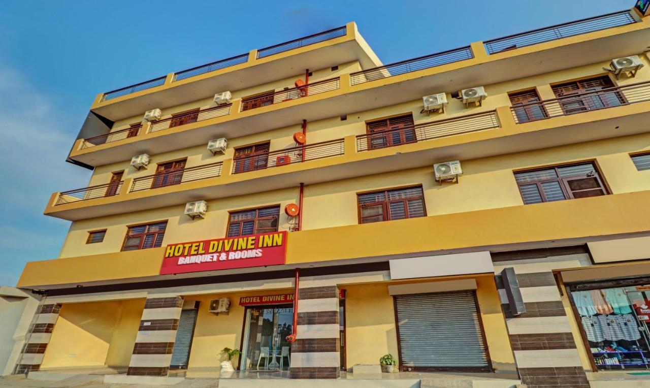 Itsy By Treebo - Divine Inn Chandīgarh المظهر الخارجي الصورة