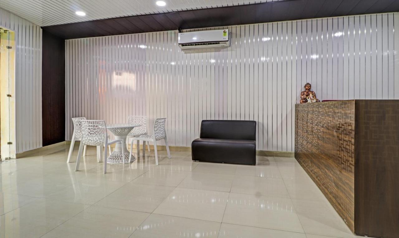 Itsy By Treebo - Divine Inn Chandīgarh المظهر الخارجي الصورة