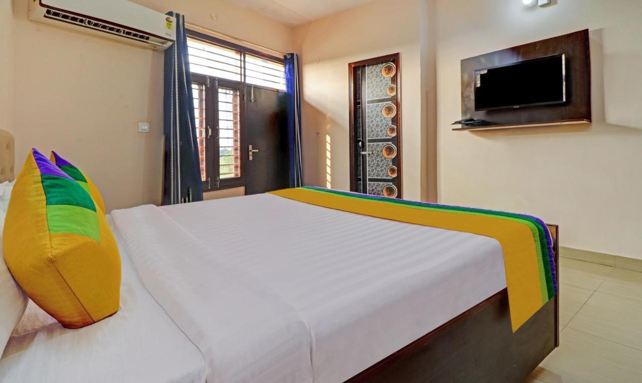 Itsy By Treebo - Divine Inn Chandīgarh المظهر الخارجي الصورة