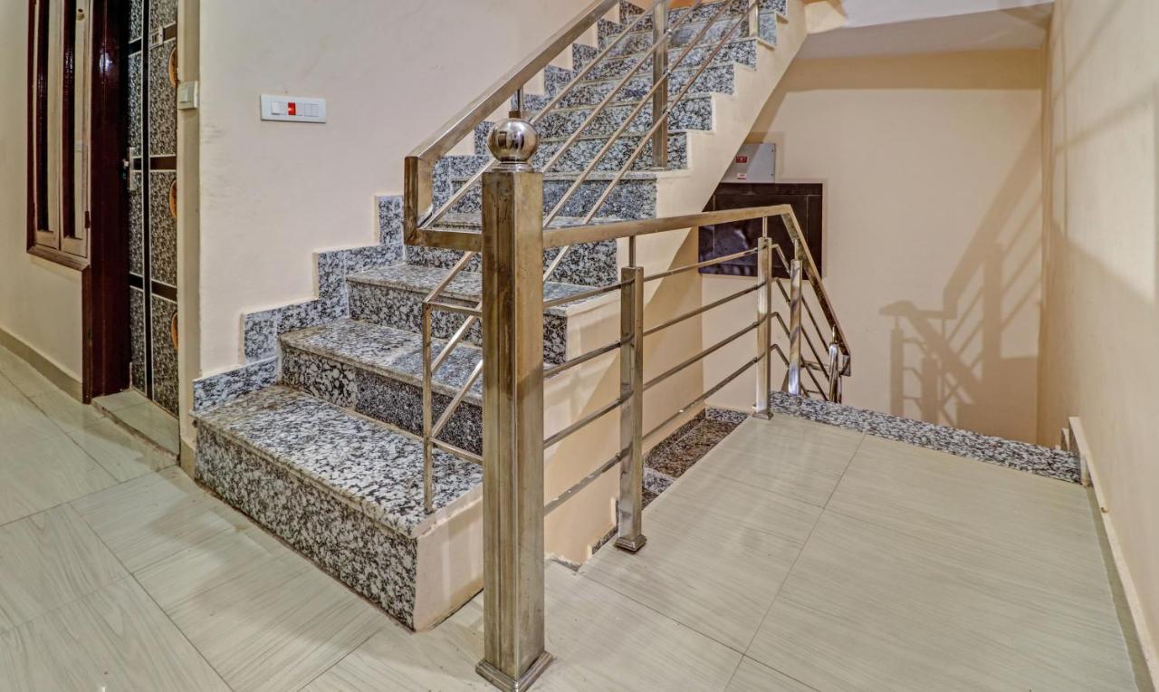Itsy By Treebo - Divine Inn Chandīgarh المظهر الخارجي الصورة