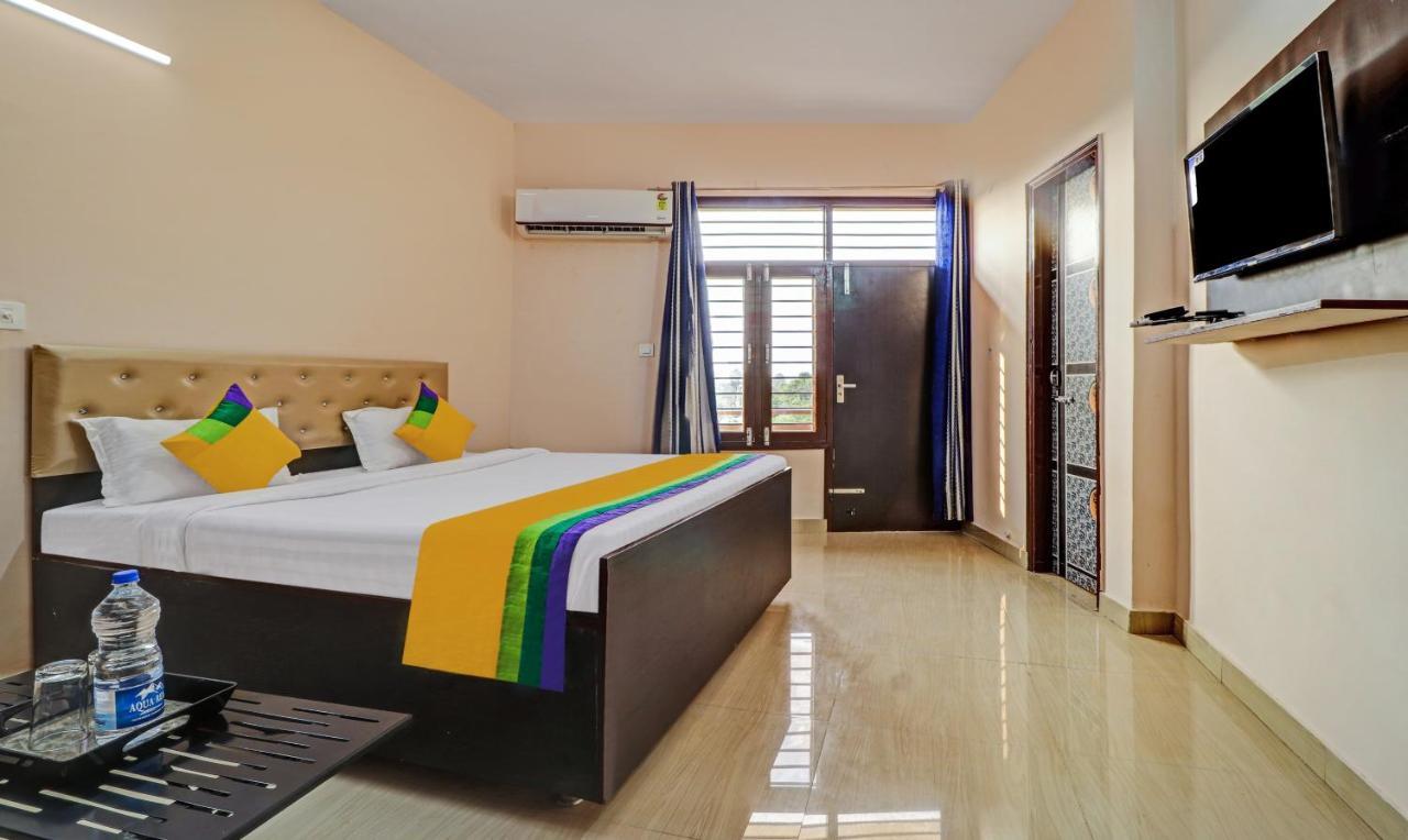 Itsy By Treebo - Divine Inn Chandīgarh المظهر الخارجي الصورة